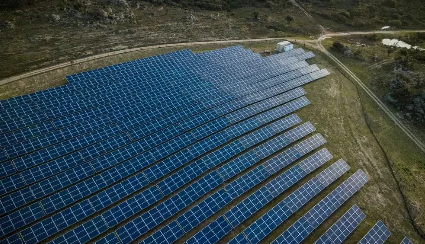 Les énergies renouvelables se développent plus vite que les énergies fossiles, selon un rapport